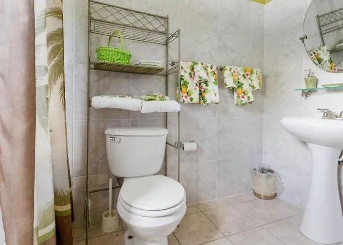 Villa Yanceylargo Estate - Newly Renovated 7br Beautiful Two-story W Gorgeous Mountain View *