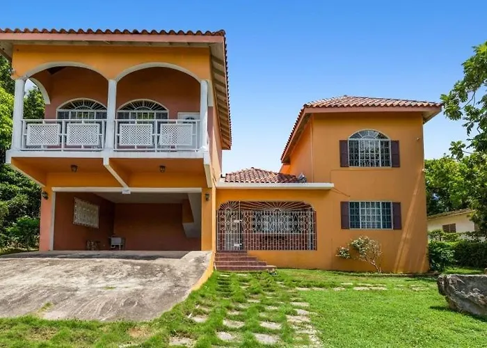 Yanceylargo Estate - Newly Renovated 7br Beautiful Two-story W Gorgeous Mountain View *