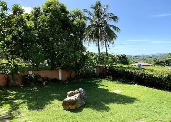Villa Yanceylargo Estate - Newly Renovated 7br Beautiful Two-story W Gorgeous Mountain View