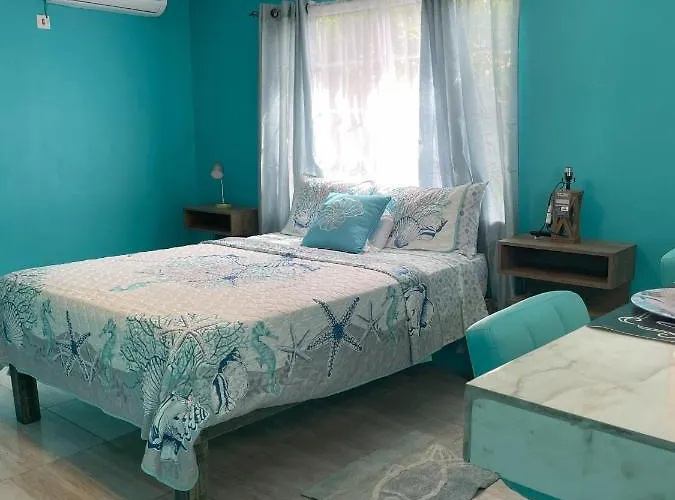 Yanceylargo Estate - Newly Renovated 7br Beautiful Two-story W Gorgeous Mountain View Villa *